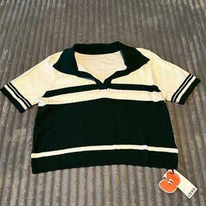 Cider green and white polo sweater. Short sleeves. NWT! Size 1XL